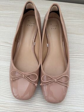 A New Day Blush - Cream Patent Ballet Flats with Bow